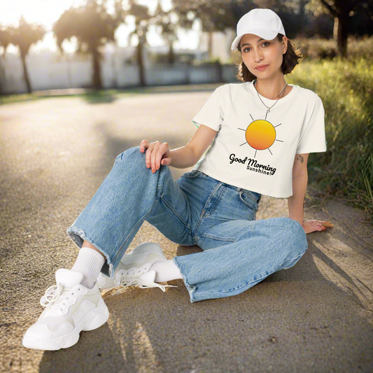 Good Morning Sunshine – Crop Top with Sun Graphic